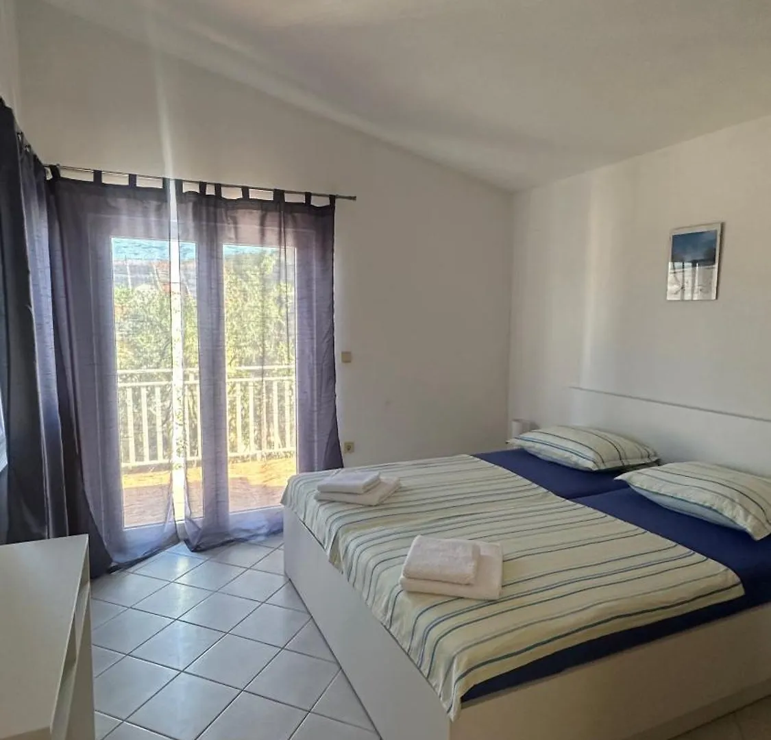 Apartment Arleta 트로기르